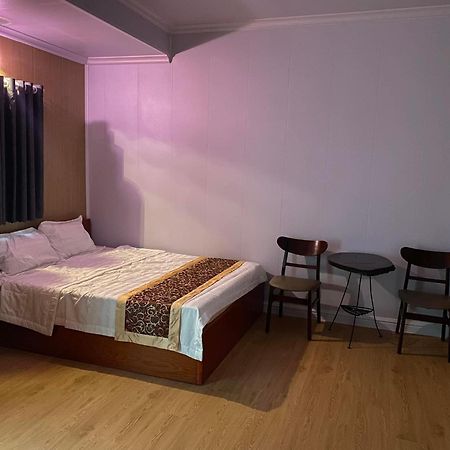 Motel Happy House Bac Lieu Buitenkant foto