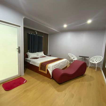 Motel Happy House Bac Lieu Buitenkant foto